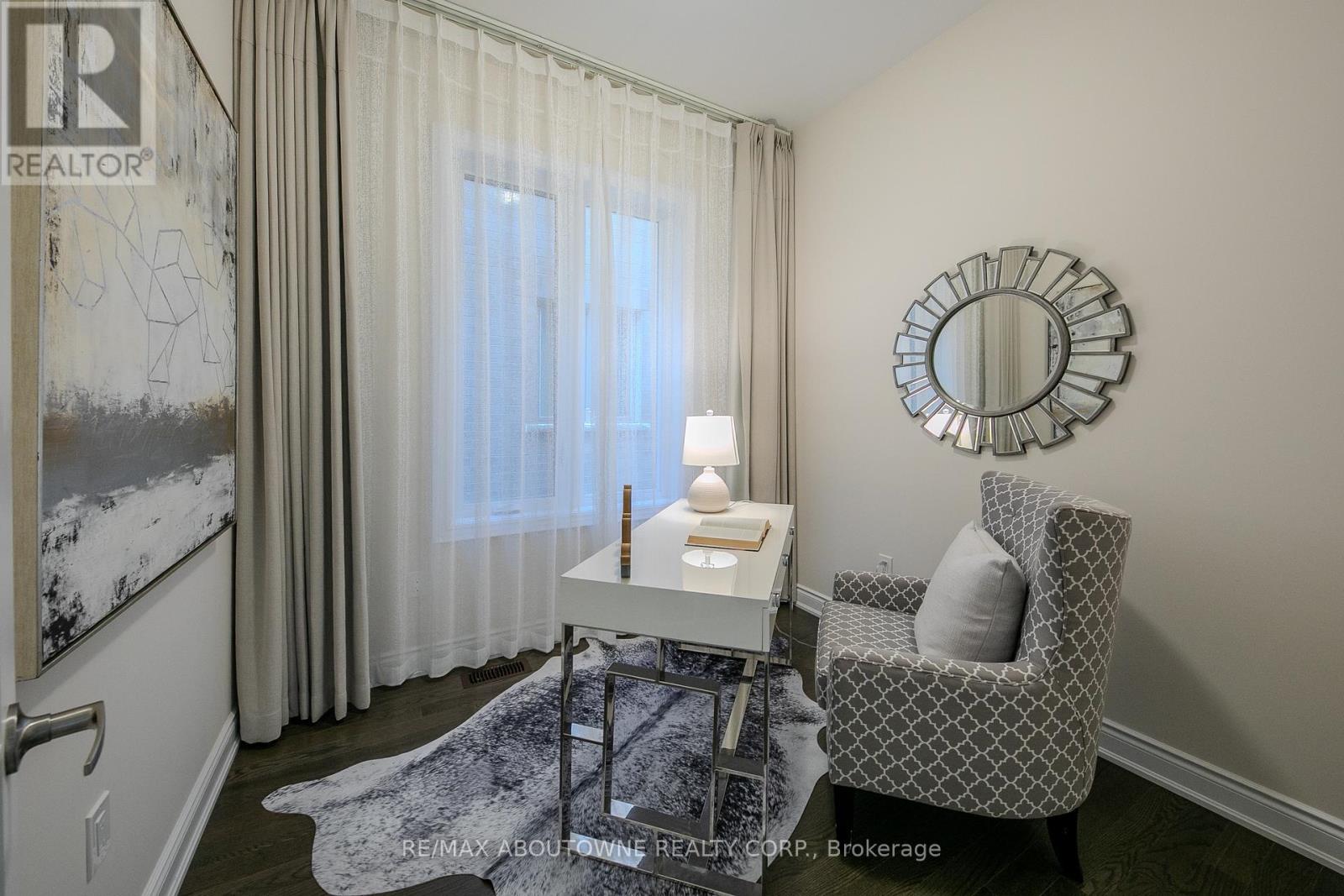 91 Hallaran Road, Oakville, Ontario  L6H 0Z9 - Photo 16 - W12363941