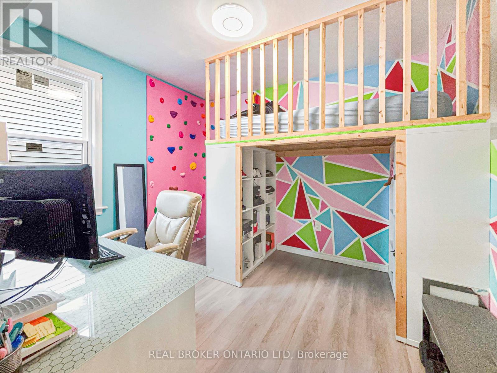 104 Delaware Street, London East, Ontario  N5Z 2N5 - Photo 17 - X12364034