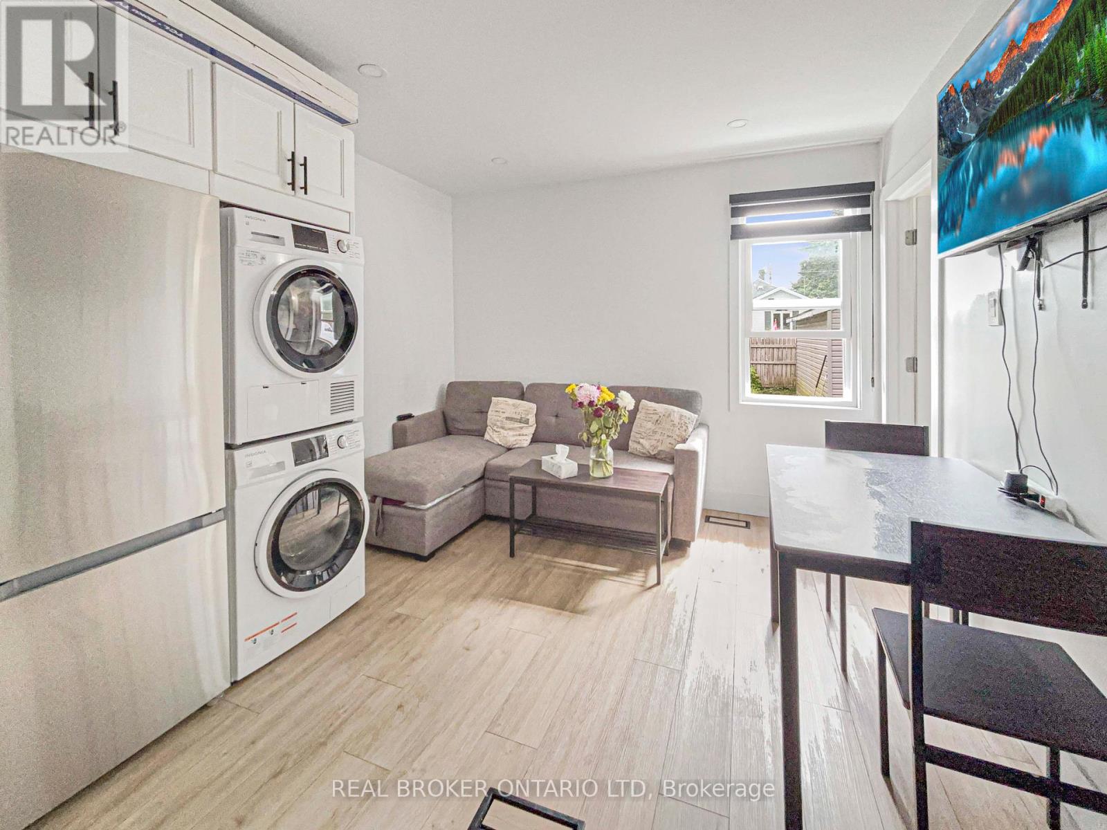 104 Delaware Street, London East, Ontario  N5Z 2N5 - Photo 22 - X12364034
