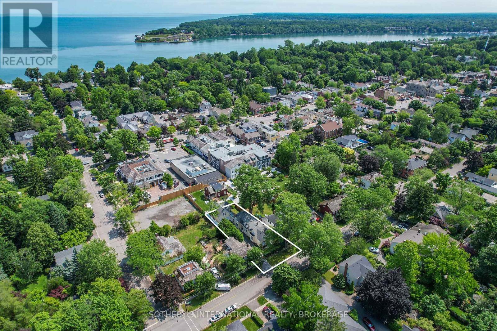 129 Johnson Street, Niagara-On-The-Lake, Ontario  L0S 1J0 - Photo 2 - X12364043