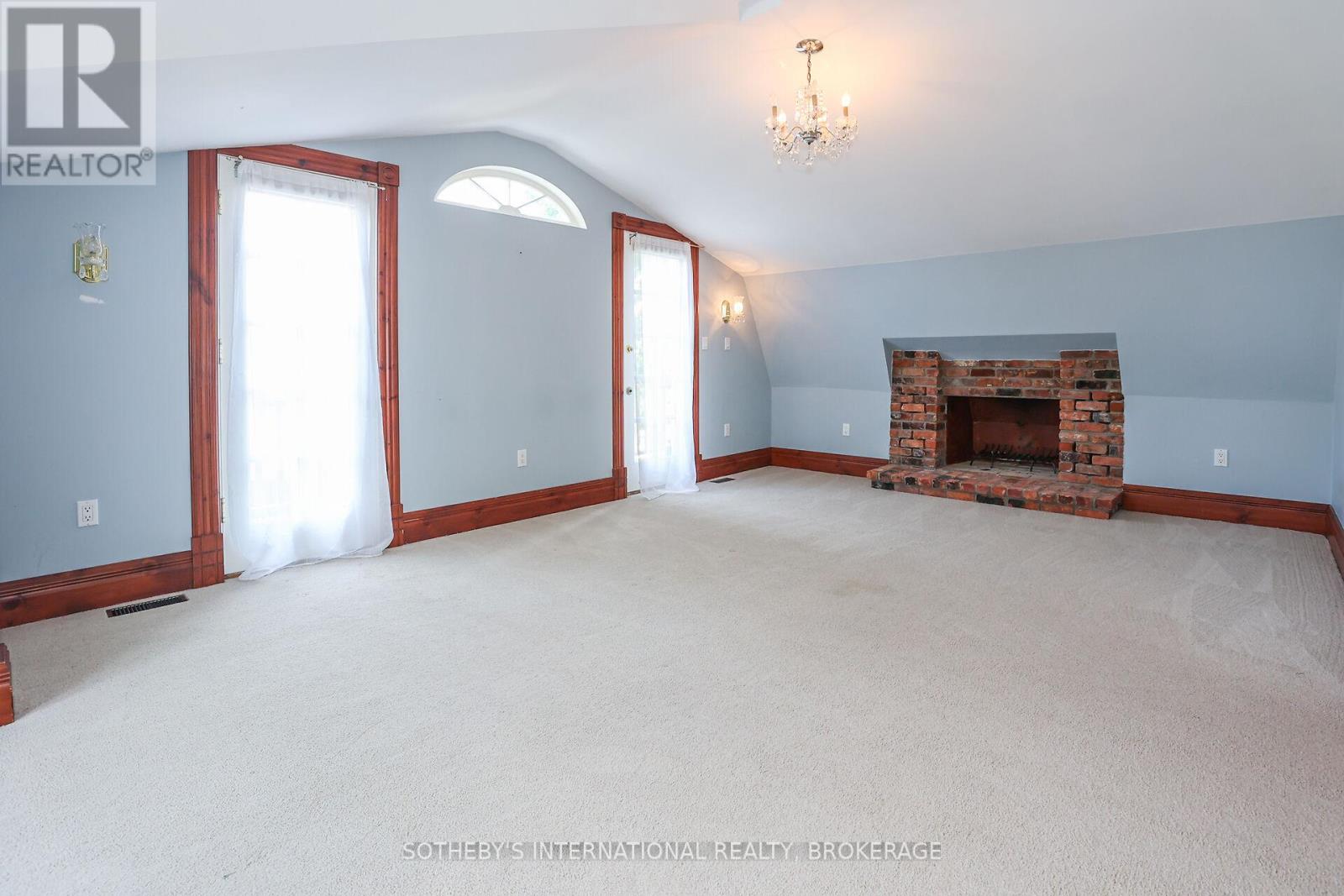 129 Johnson Street, Niagara-On-The-Lake, Ontario  L0S 1J0 - Photo 36 - X12364043