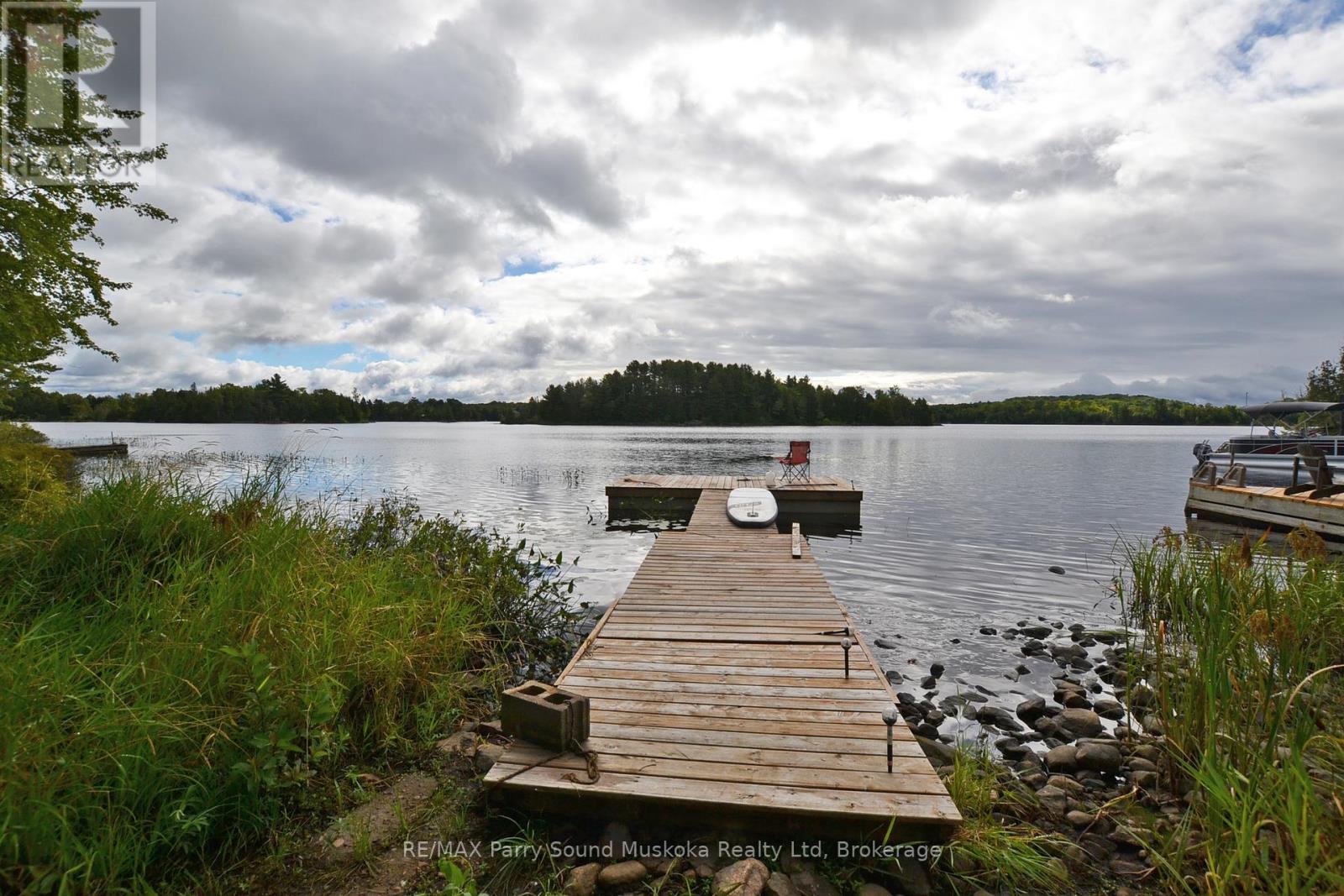 9 Fisher Lane, Whitestone, Ontario  P0A 1G0 - Photo 10 - X12364024