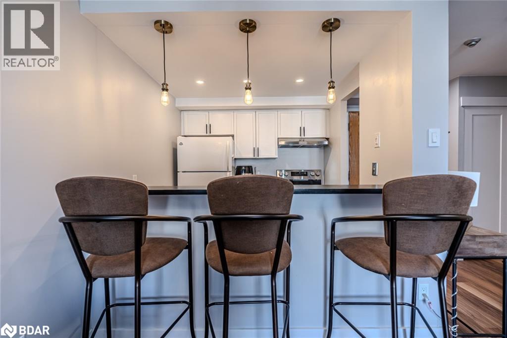 75 Ellen Street Unit# 1406, Barrie, Ontario  L4N 7R6 - Photo 4 - 40762795