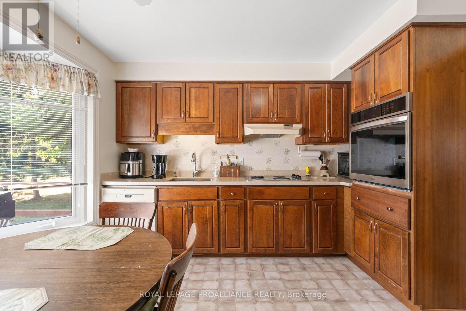 4415 Mcdougall Road, Elizabethtown-Kitley, Ontario  K6V 5T4 - Photo 13 - X12364042