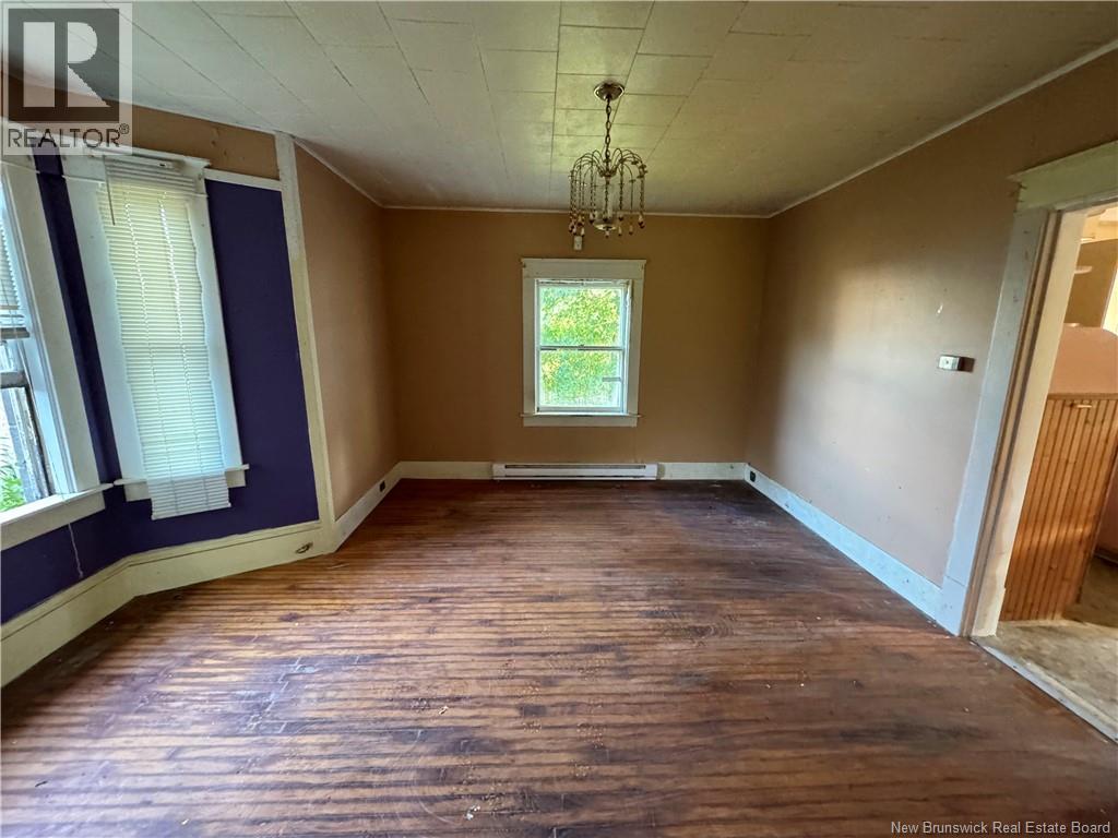 15 Elm Street, Mcadam, New Brunswick  E6J 1X5 - Photo 4 - NB123717