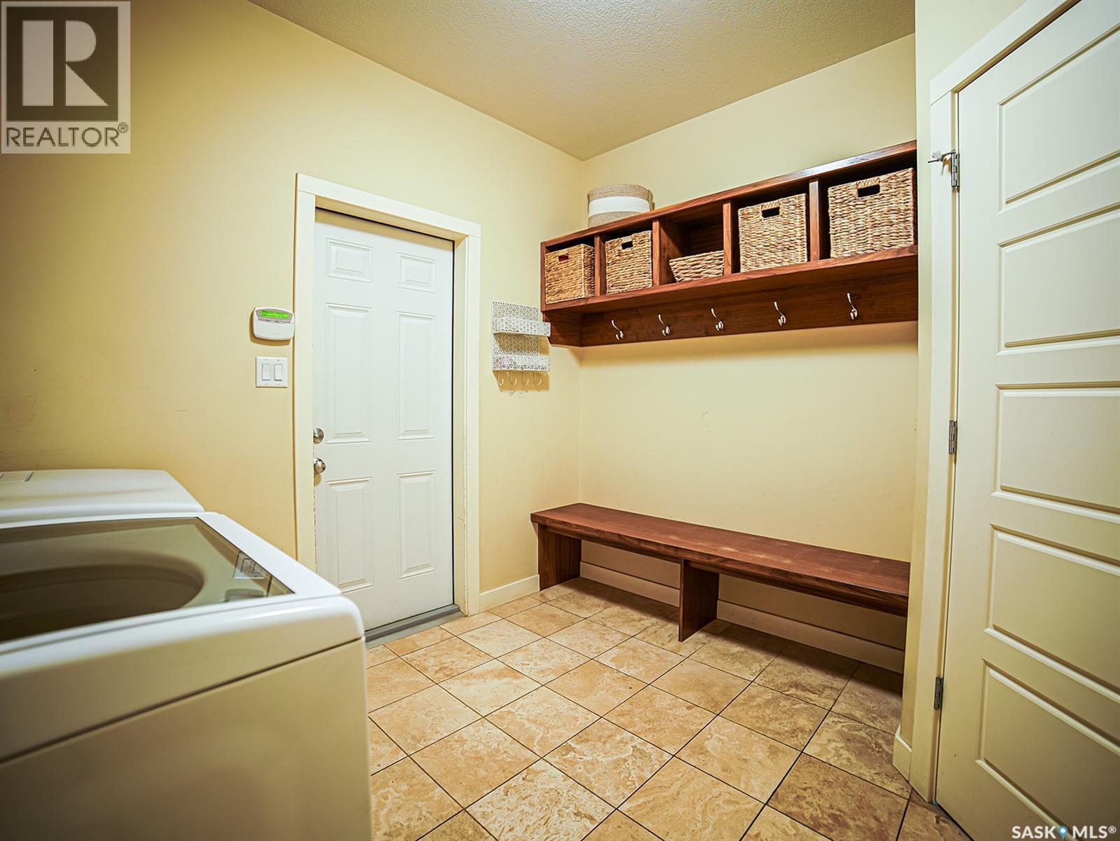 2715 Highgrove Road, Regina, Saskatchewan  S4V 0N3 - Photo 7 - SK016585