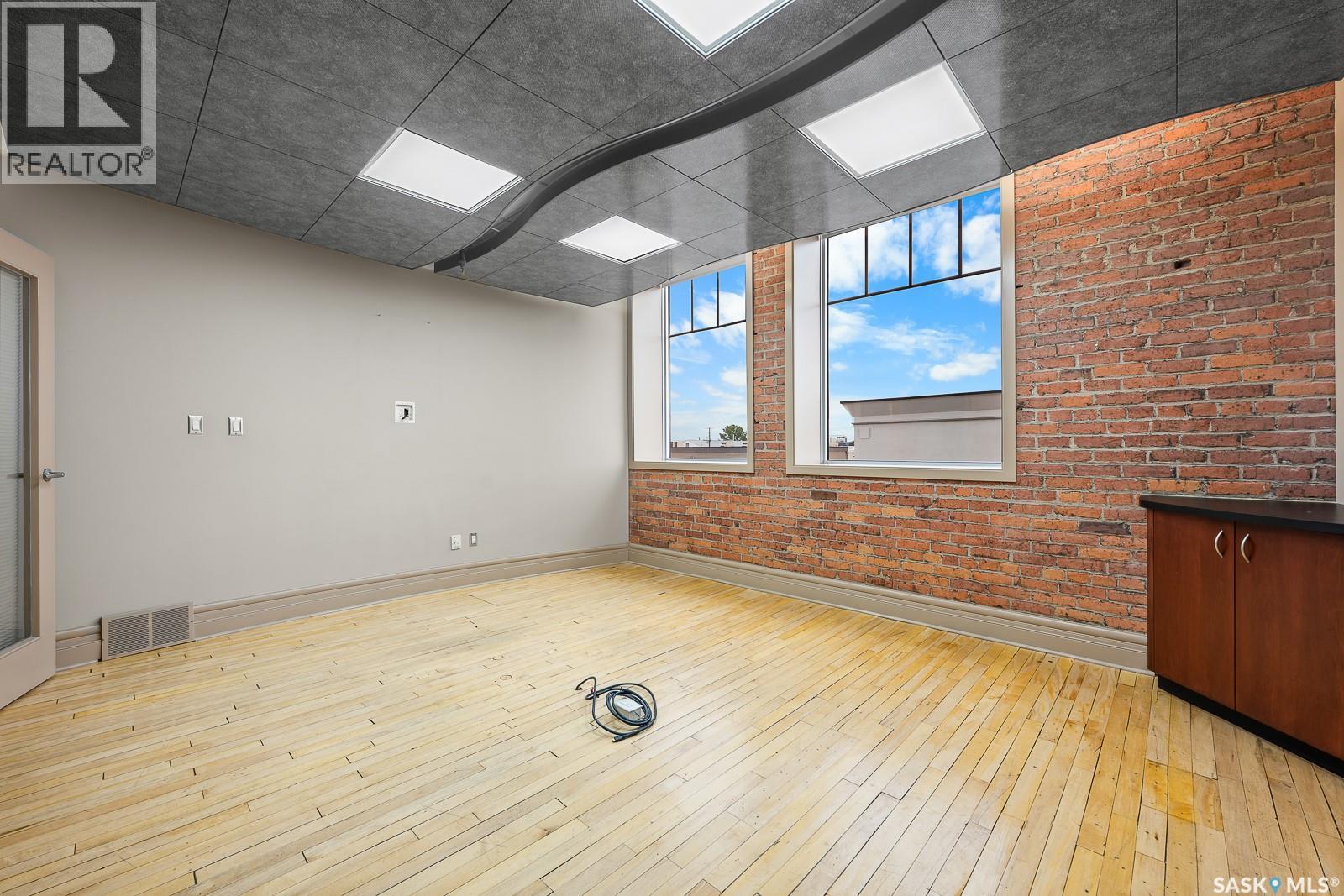 200d 1275 Broad Street, Regina, Saskatchewan  S4R 1Y2 - Photo 3 - SK016577