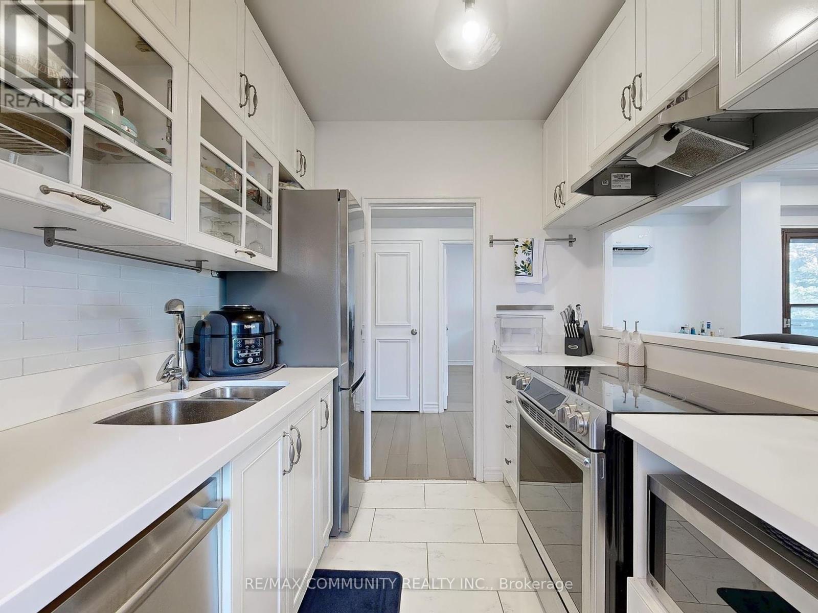 309 - 740 Eglinton Avenue W, Toronto, Ontario  M5N 1C4 - Photo 17 - C12364077