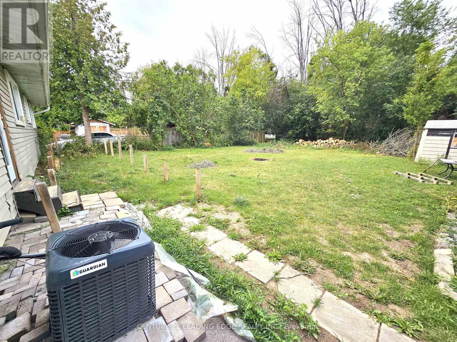 828 Norval Road, Georgina, Ontario  L4P 3E9 - Photo 13 - N12364053
