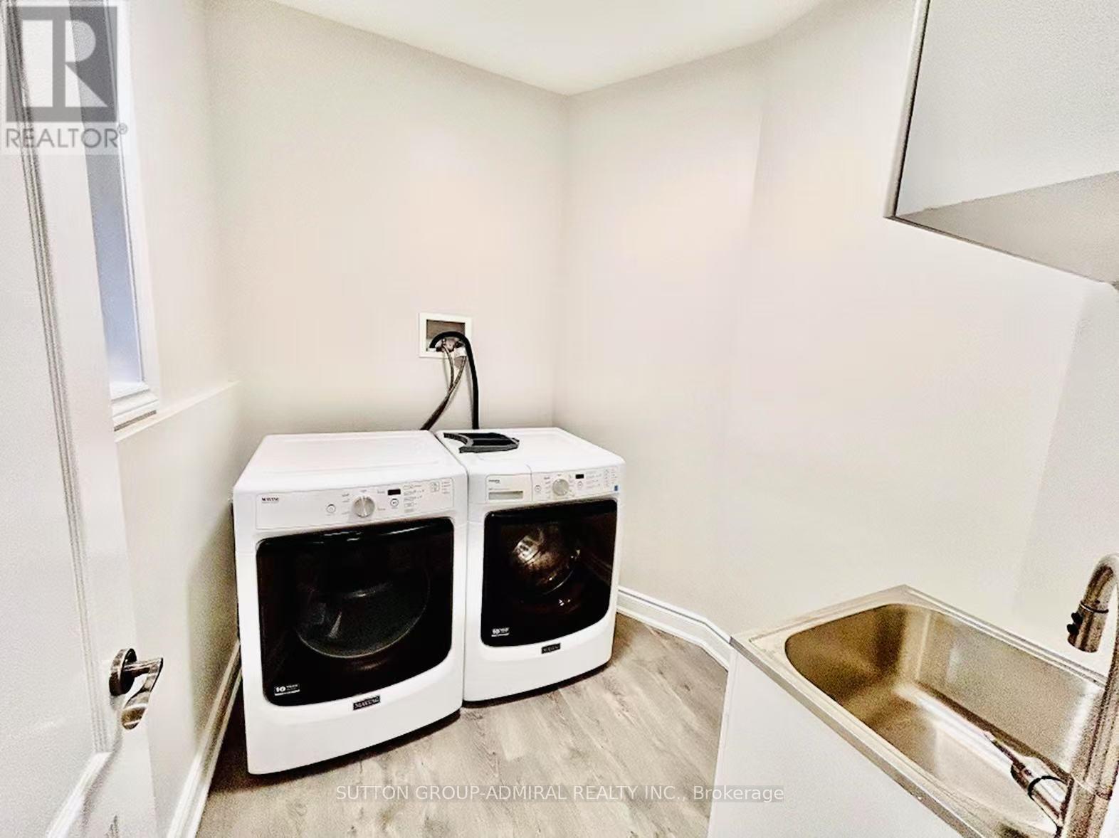 4 Castleglen Boulevard, Markham, Ontario  L6C 0A8 - Photo 29 - N12364061