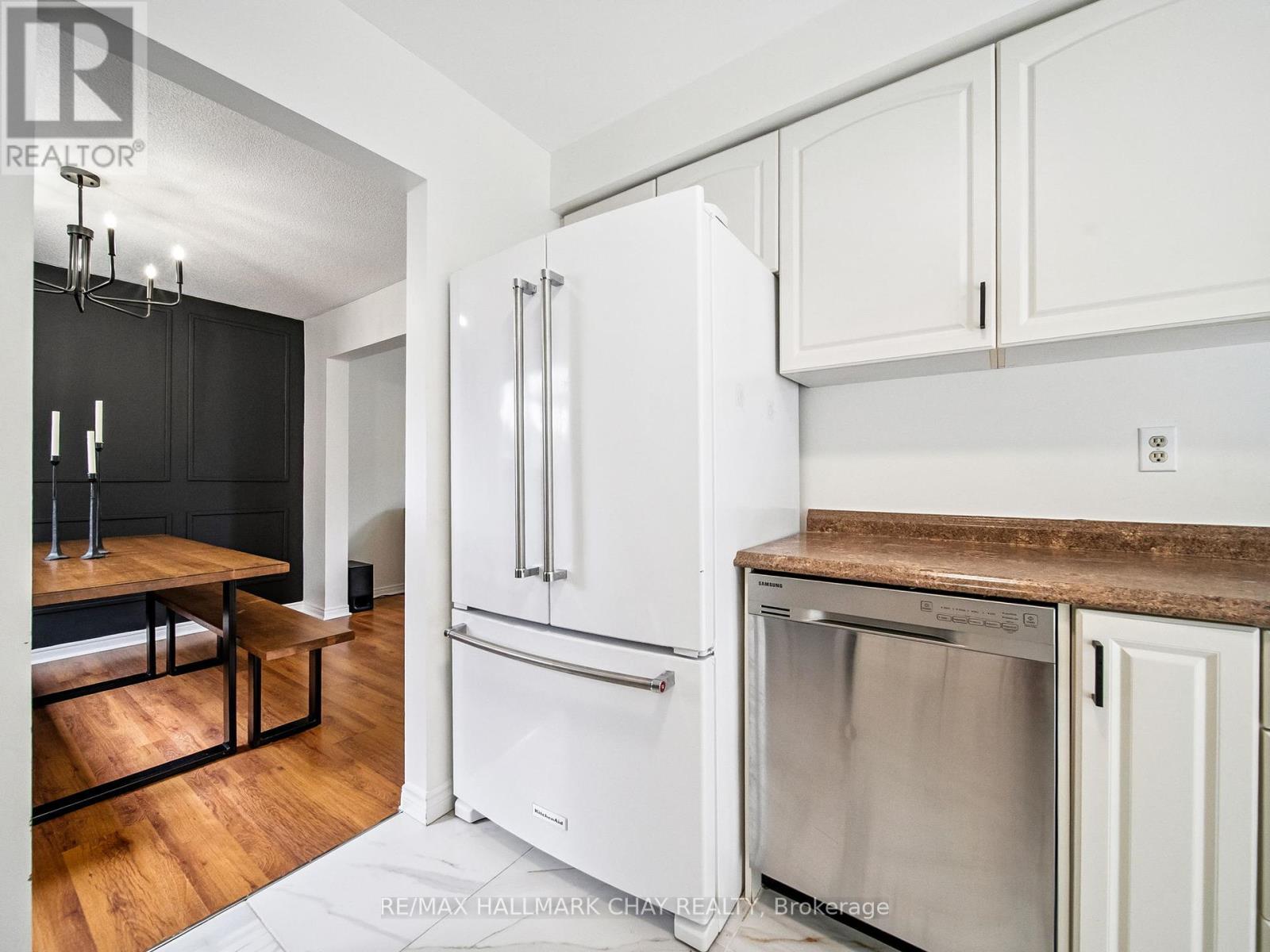 8 Darren Drive, Essa, Ontario  L0M 1B0 - Photo 20 - N12364062