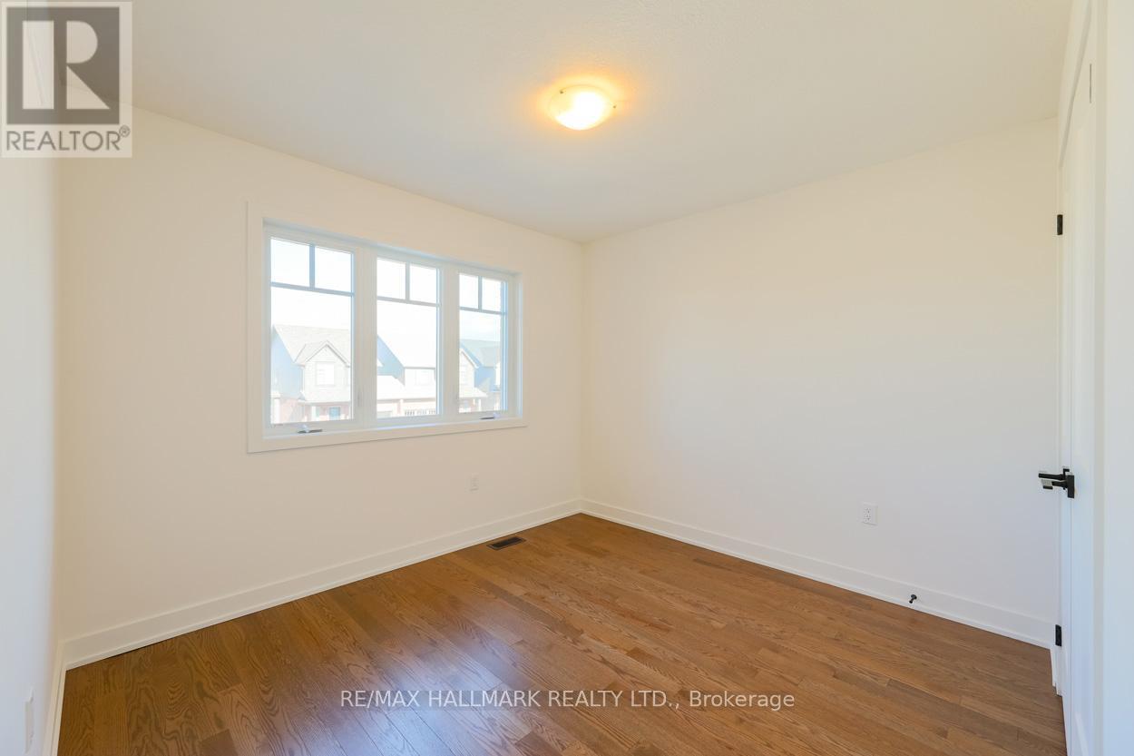 43 Shipley Avenue, Collingwood, Ontario L9Y 5M7 - Photo 13 - S12364080