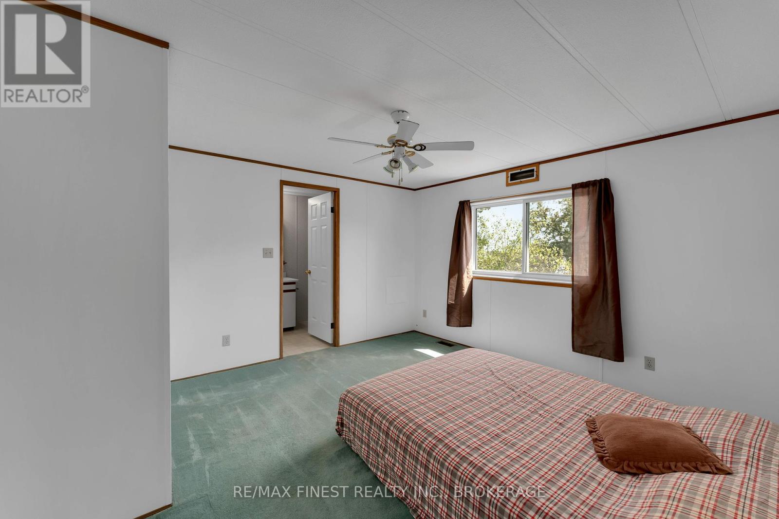 19 Maple Drive, Greater Napanee, Ontario  K7R 0E8 - Photo 15 - X12364190