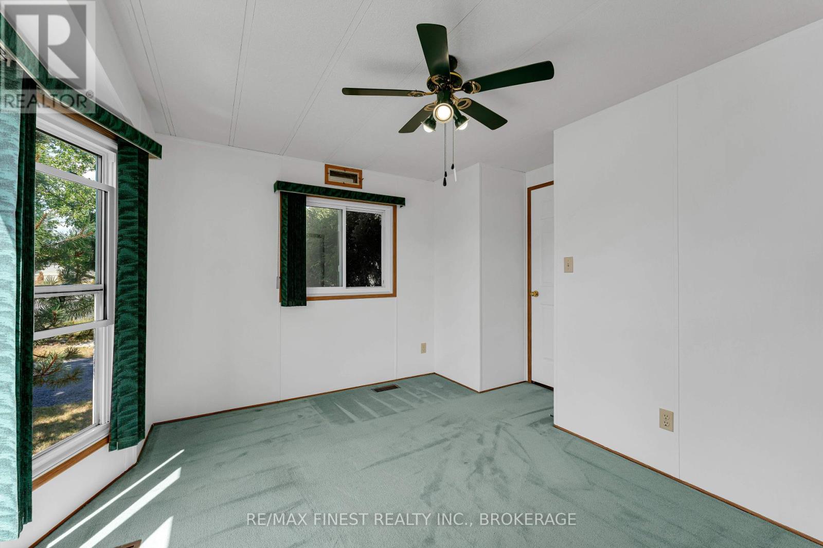 19 Maple Drive, Greater Napanee, Ontario  K7R 0E8 - Photo 23 - X12364190