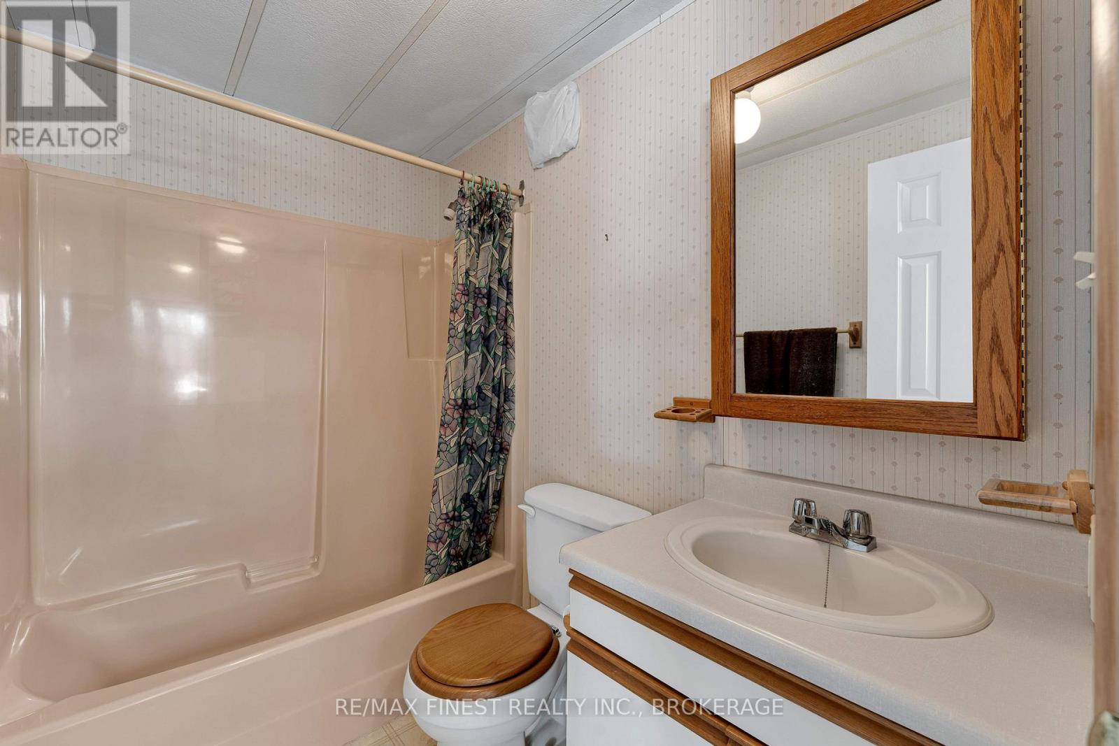19 Maple Drive, Greater Napanee, Ontario  K7R 0E8 - Photo 25 - X12364190
