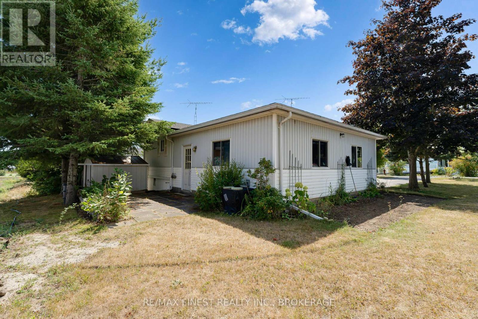 19 Maple Drive, Greater Napanee, Ontario  K7R 0E8 - Photo 26 - X12364190
