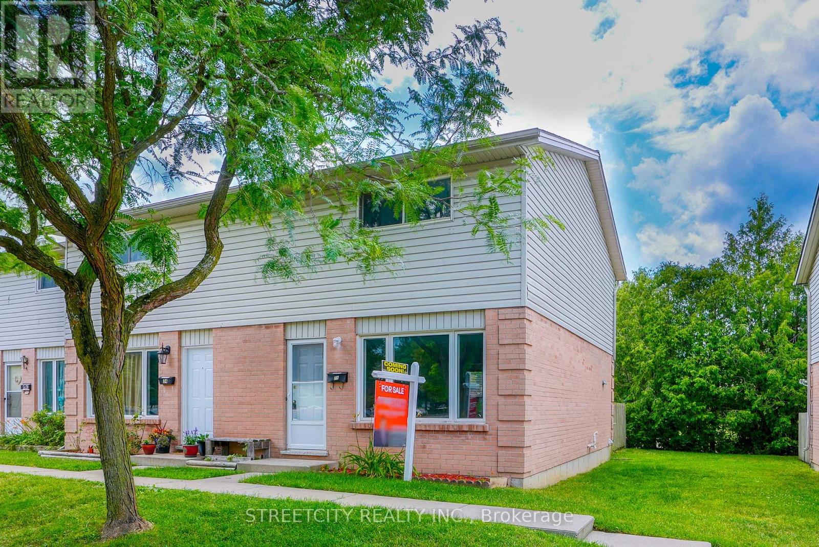25 - 45 Gatewood Place, London East, Ontario  N5Y 5A4 - Photo 1 - X12364215