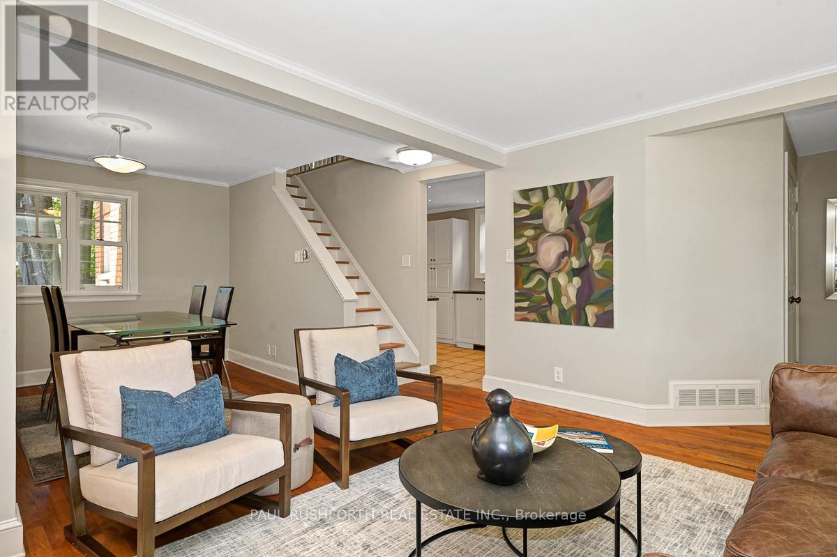 107 Mason Terrace, Ottawa, Ontario  K1S 0L2 - Photo 6 - X12364114