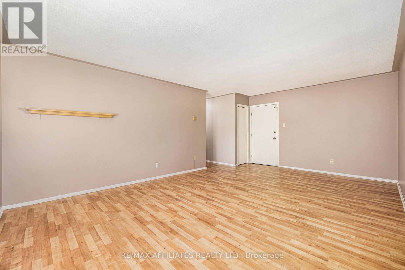 71 Stephen Street, Smiths Falls, Ontario  K7A 1K7 - Photo 16 - X12364131