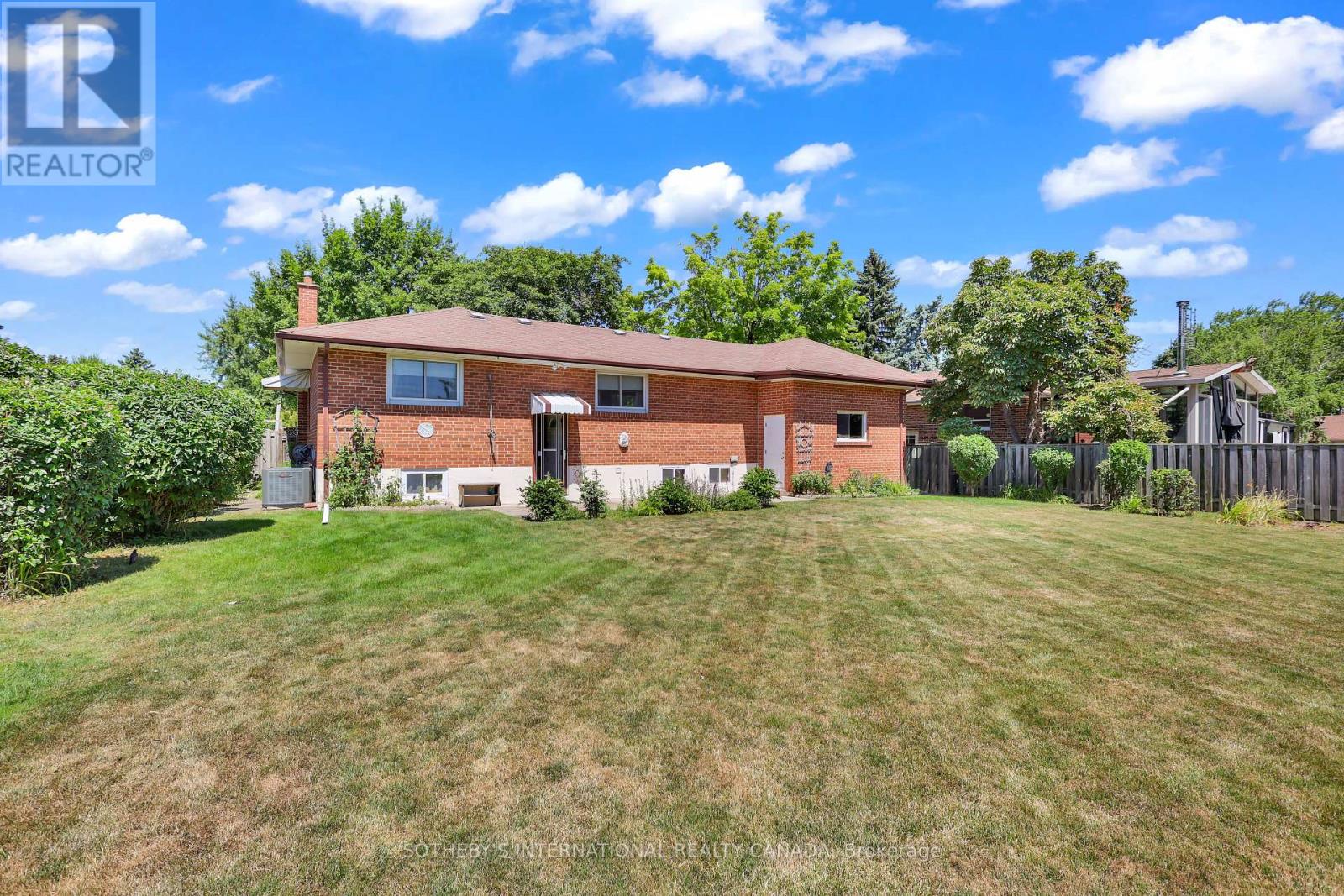 2506 Constable Road, Mississauga, Ontario  L5J 1W1 - Photo 36 - W12364068