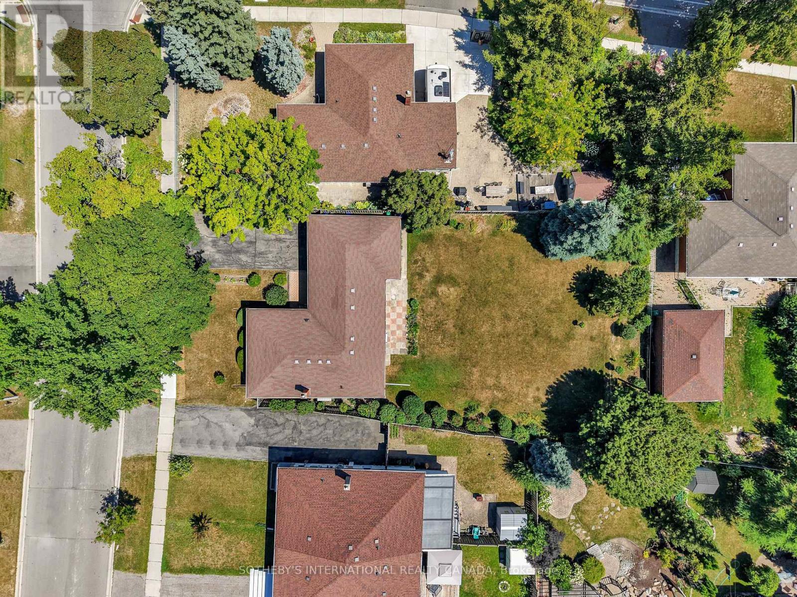 2506 Constable Road, Mississauga, Ontario  L5J 1W1 - Photo 40 - W12364068