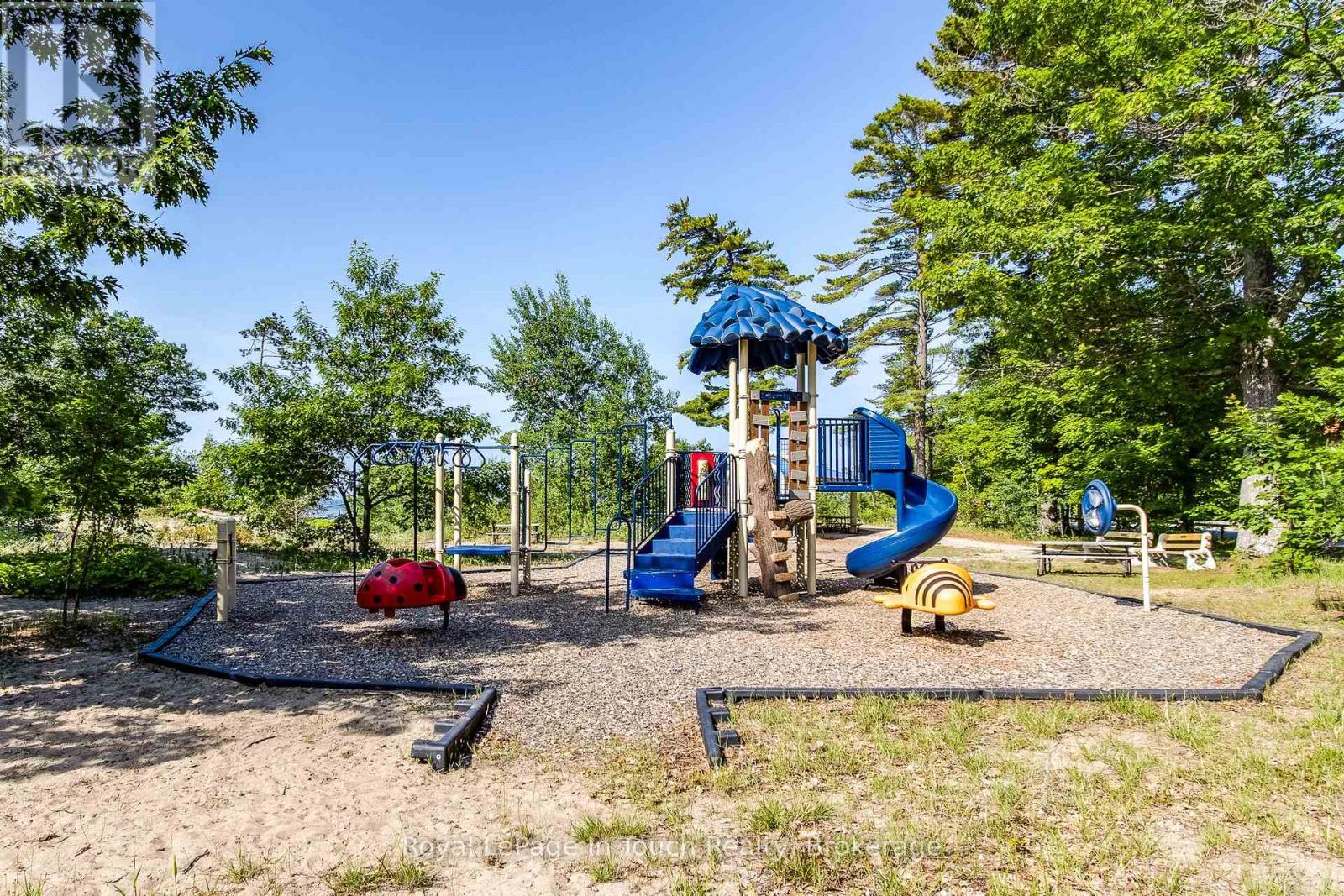 5 Gary Court, Tiny, Ontario  L9M 0H3 - Photo 30 - S12364216