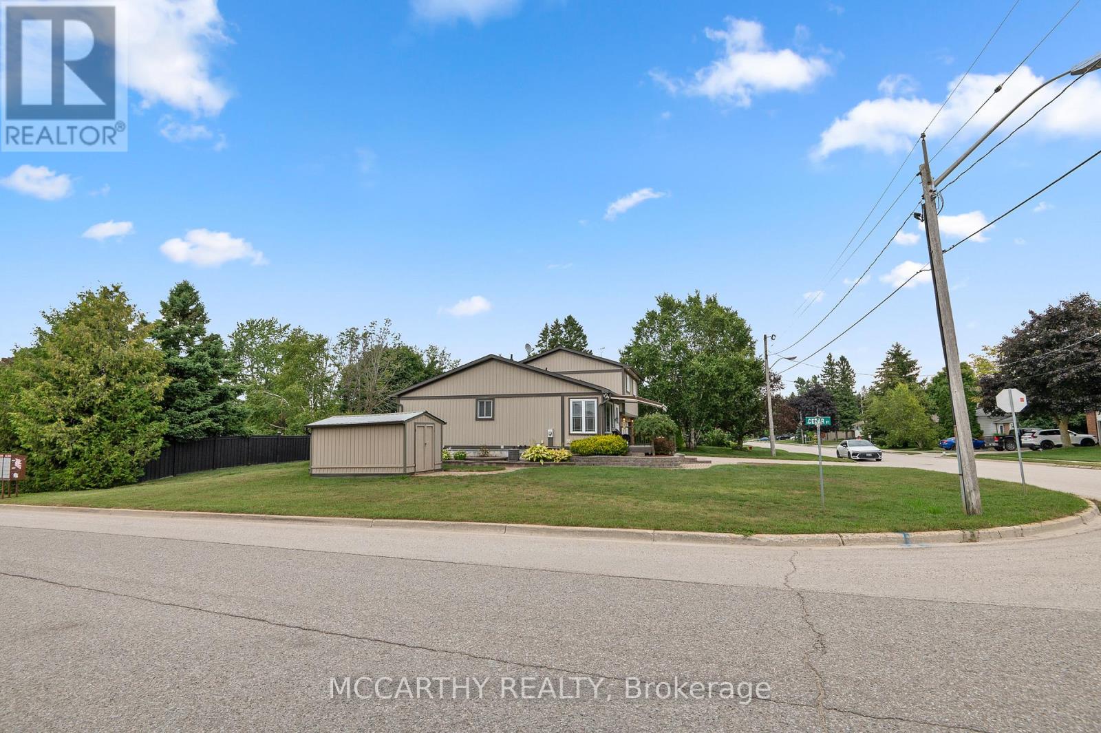 140 Ann Street, Shelburne, Ontario  L9V 2W5 - Photo 13 - X12364035