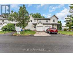 34 - 90 MOOREGATE CRESCENT, Kitchener, Ontario
