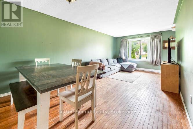 780 Eastwood Drive, Saugeen Shores, Ontario  N0H 2C4 - Photo 5 - X12364096