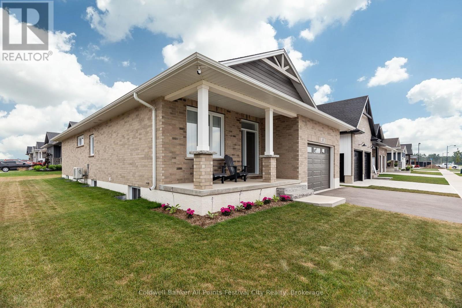 451 Woodridge Drive, Goderich, Ontario  N7A 0C7 - Photo 4 - X12364172