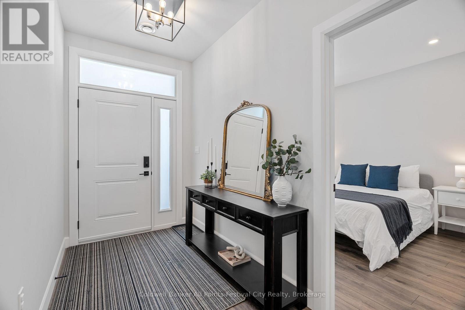 451 Woodridge Drive, Goderich, Ontario  N7A 0C7 - Photo 8 - X12364172