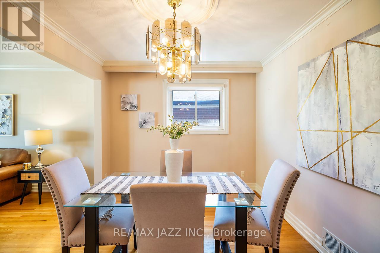 54 Bartel Drive, Toronto (Glenfield-Jane Heights), Ontario  M3N 1C9 - Photo 14 - W12364097