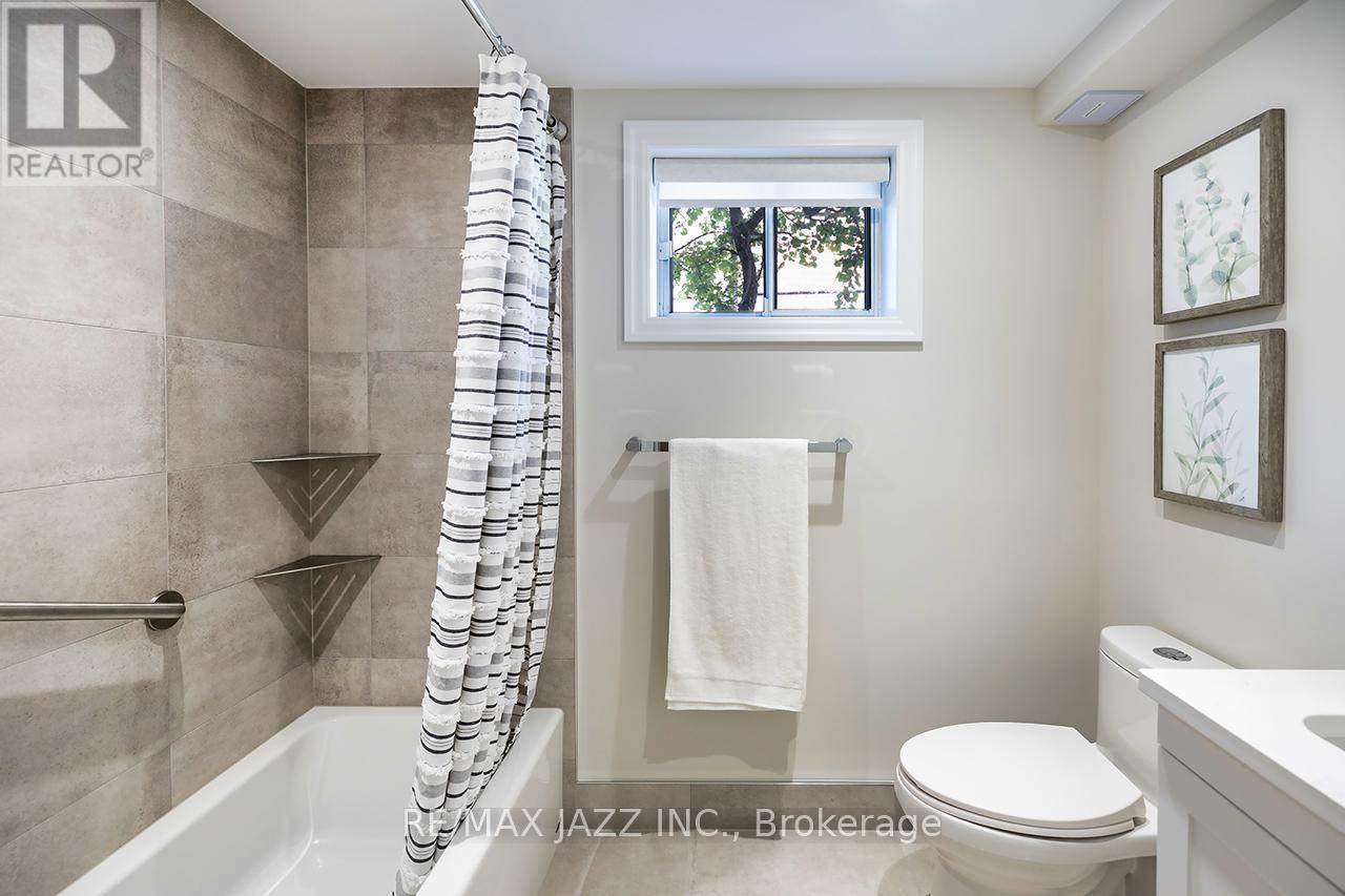 54 Bartel Drive, Toronto (Glenfield-Jane Heights), Ontario  M3N 1C9 - Photo 34 - W12364097