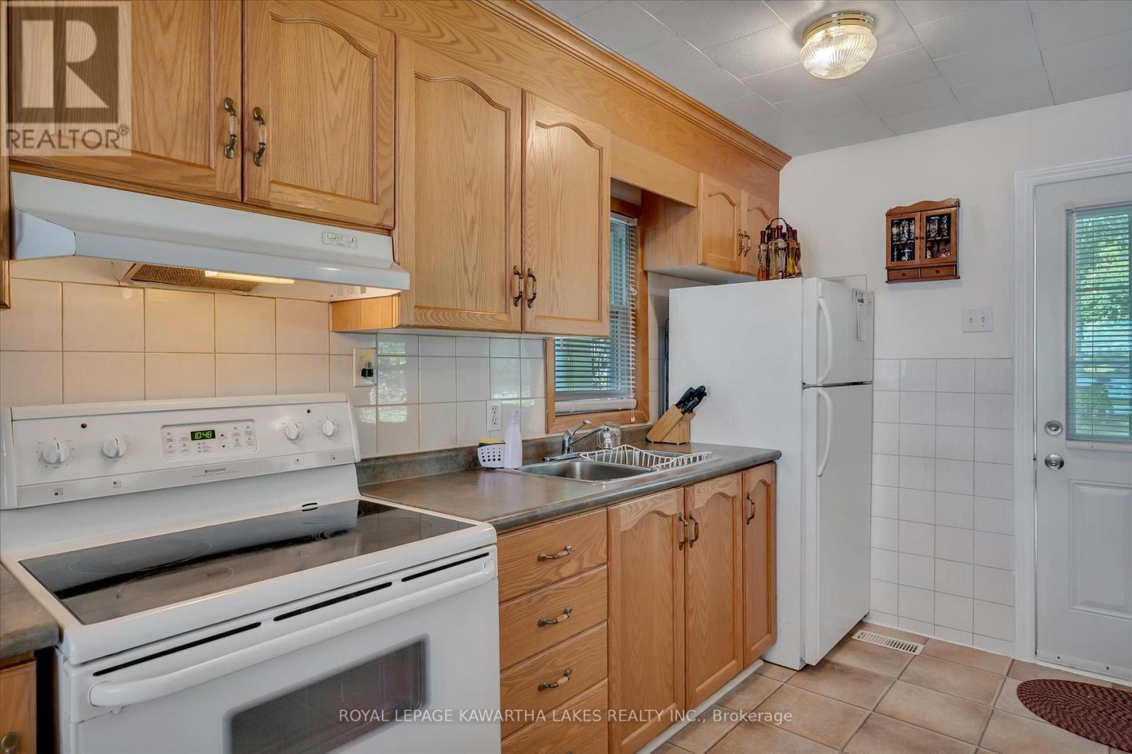 1999 White Lake Rd W Road S, Douro-Dummer, Ontario  K0L 2H0 - Photo 14 - X12364202