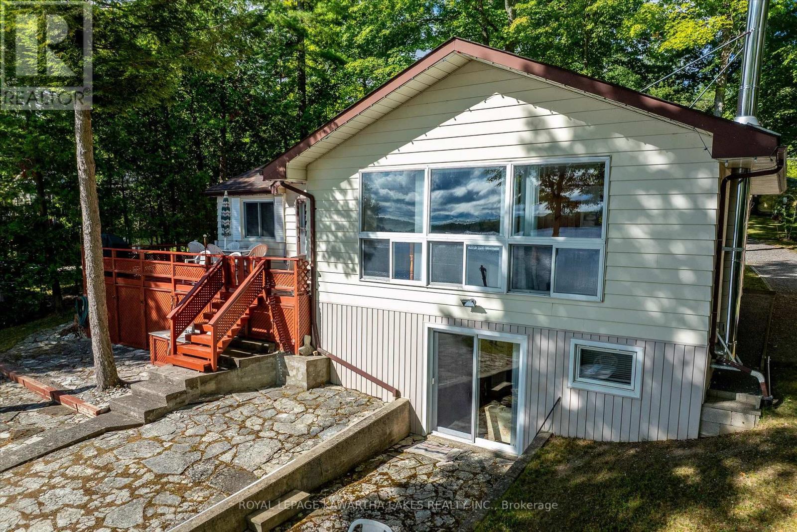 1999 White Lake Rd W Road S, Douro-Dummer, Ontario  K0L 2H0 - Photo 4 - X12364202