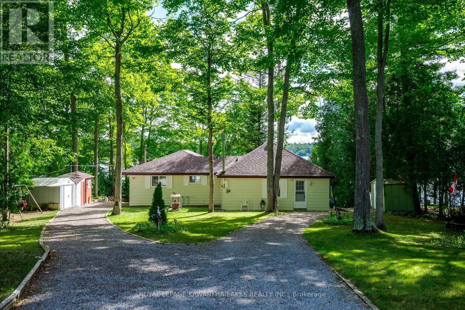 1999 White Lake Rd W Road S, Douro-Dummer, Ontario  K0L 2H0 - Photo 7 - X12364202