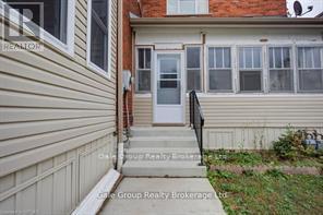 9 - 11 Norwich Avenue S, Woodstock (Woodstock - South), Ontario  N4S 3T7 - Photo 2 - X12364193