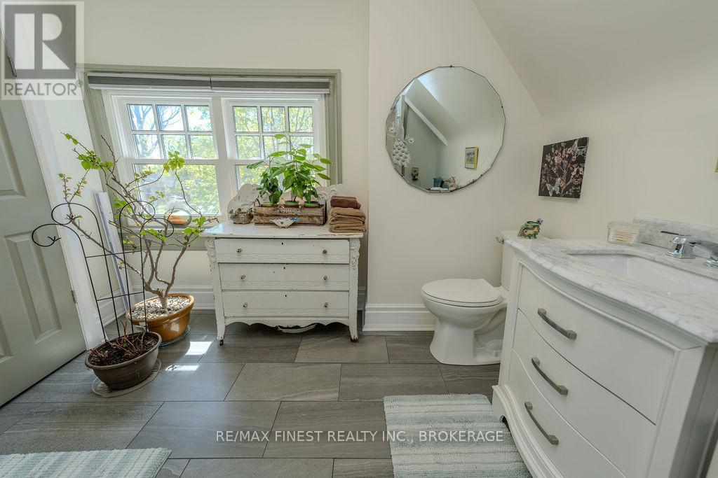 265 Dundas Street W, Greater Napanee, Ontario  K7R 2B2 - Photo 27 - X12256970