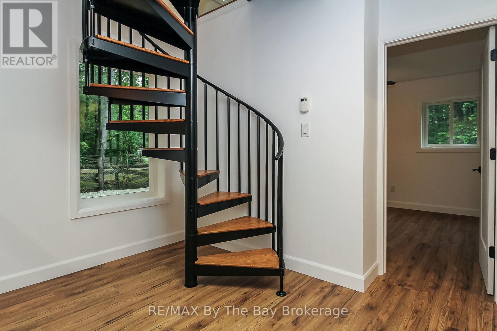 181 Knox Road E, Wasaga Beach, Ontario  L9Z 2T6 - Photo 25 - S12182108