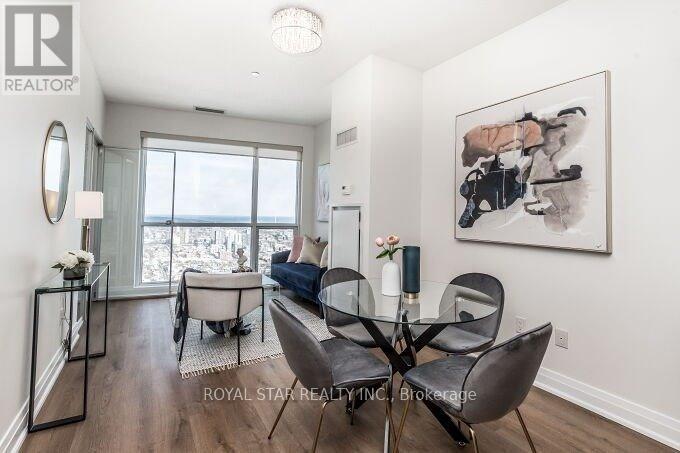 5704 - 386 Yonge Street, Toronto, Ontario  M5B 0A5 - Photo 17 - C12364093