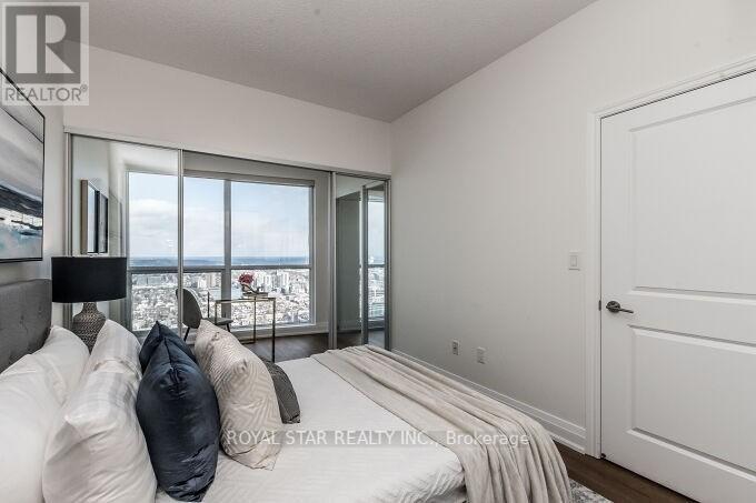 5704 - 386 Yonge Street, Toronto, Ontario  M5B 0A5 - Photo 19 - C12364093