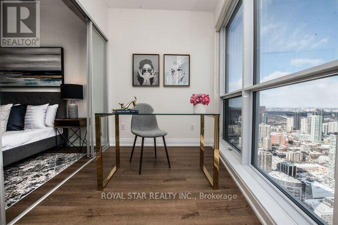 5704 - 386 Yonge Street, Toronto, Ontario  M5B 0A5 - Photo 25 - C12364093