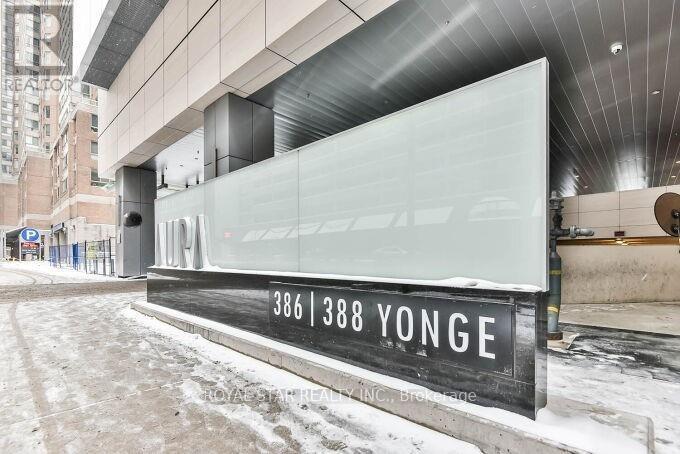 5704 - 386 Yonge Street, Toronto, Ontario  M5B 0A5 - Photo 3 - C12364093