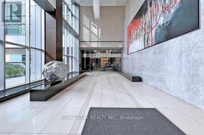 5704 - 386 Yonge Street, Toronto, Ontario  M5B 0A5 - Photo 4 - C12364093