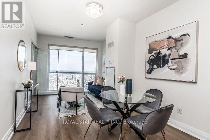 5704 - 386 Yonge Street, Toronto, Ontario  M5B 0A5 - Photo 9 - C12364093