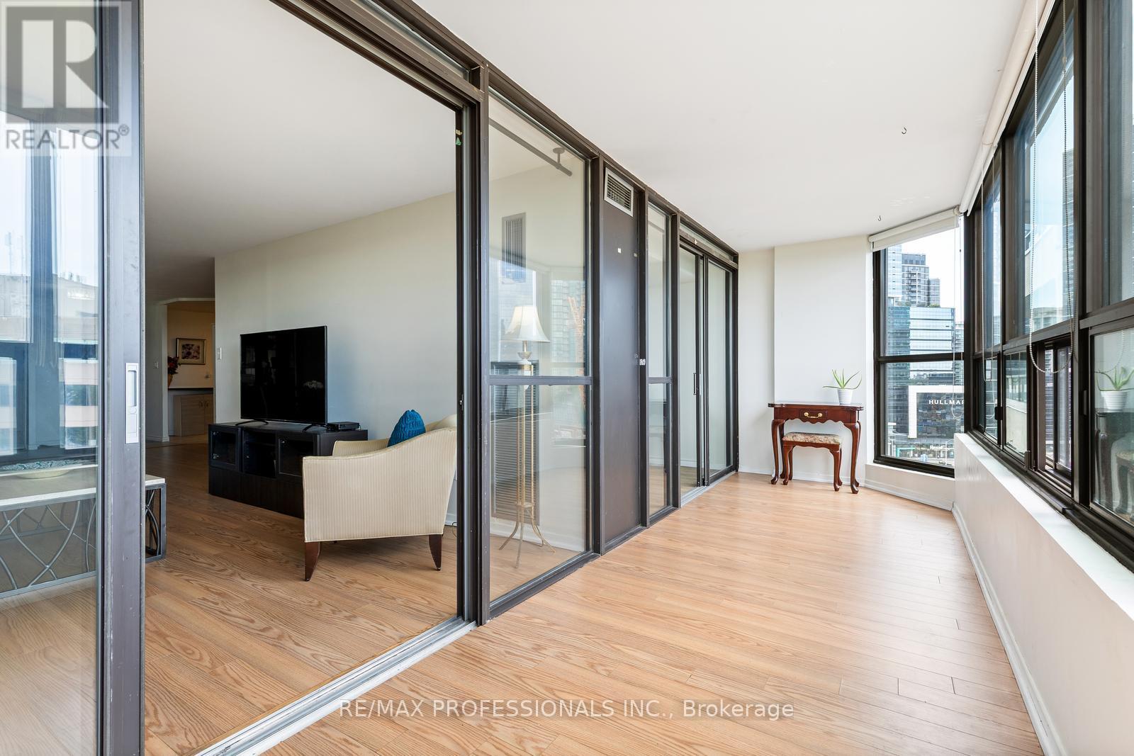1104 - 33 Elmhurst Avenue, Toronto, Ontario  M2N 6G8 - Photo 15 - C12364156
