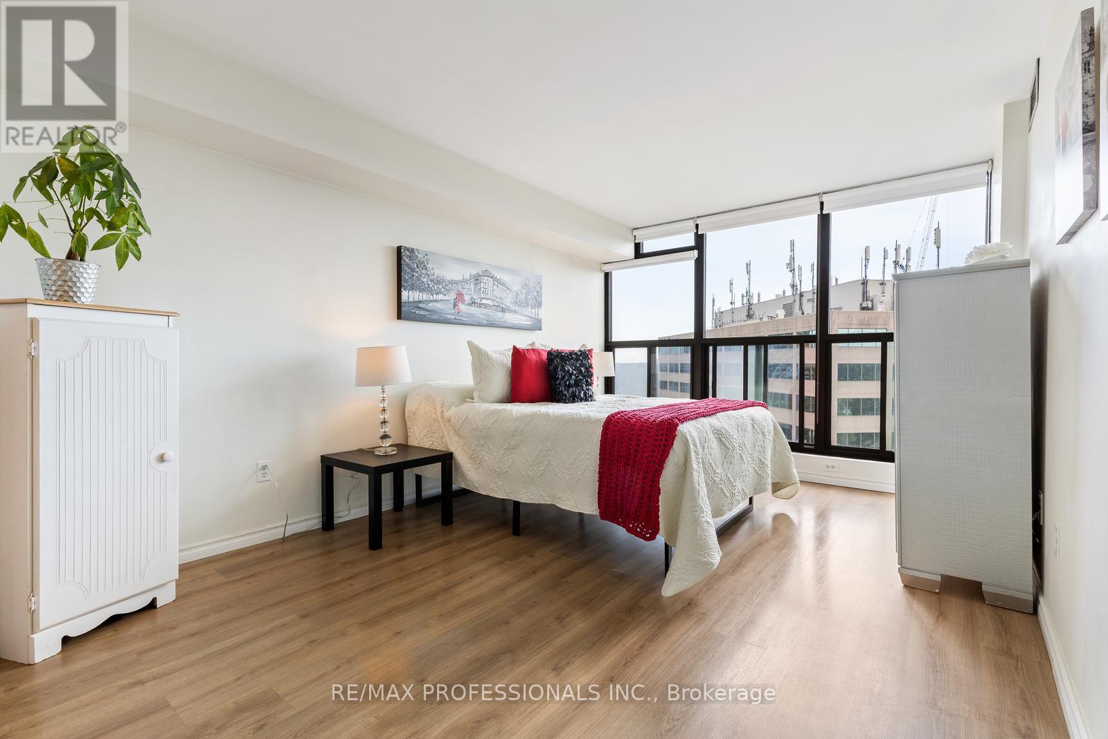 1104 - 33 Elmhurst Avenue, Toronto, Ontario  M2N 6G8 - Photo 18 - C12364156