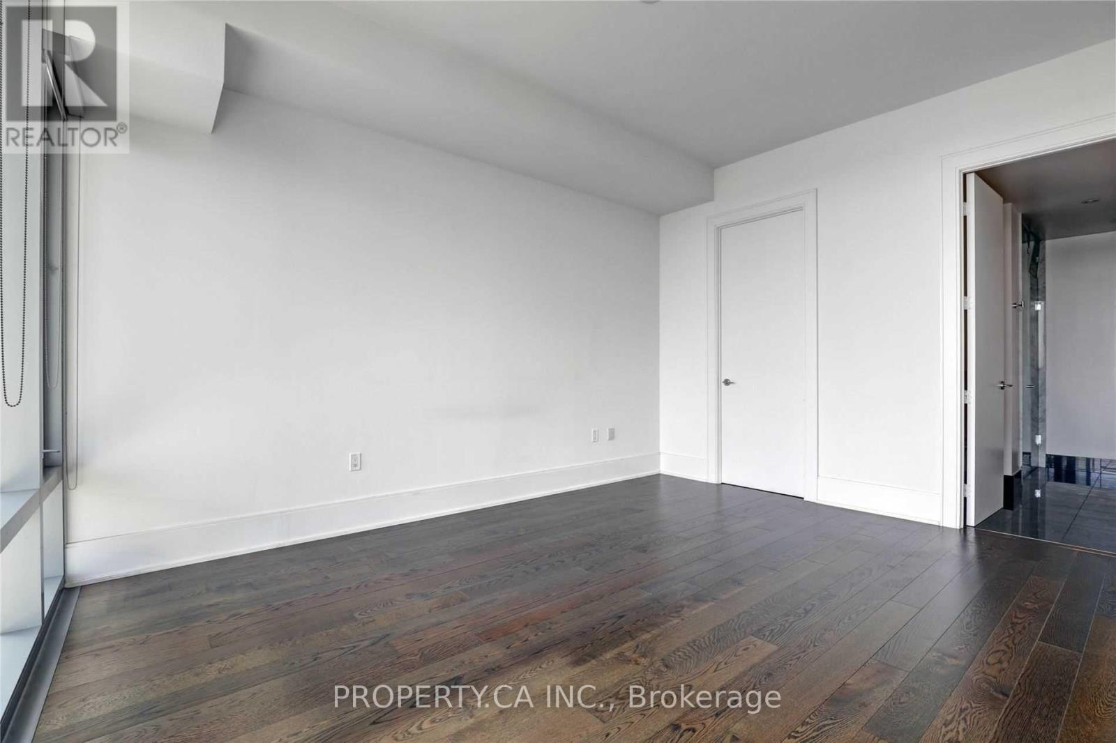 314 - 39 Queens Quay E, Toronto, Ontario  M5E 0A5 - Photo 18 - C12364225