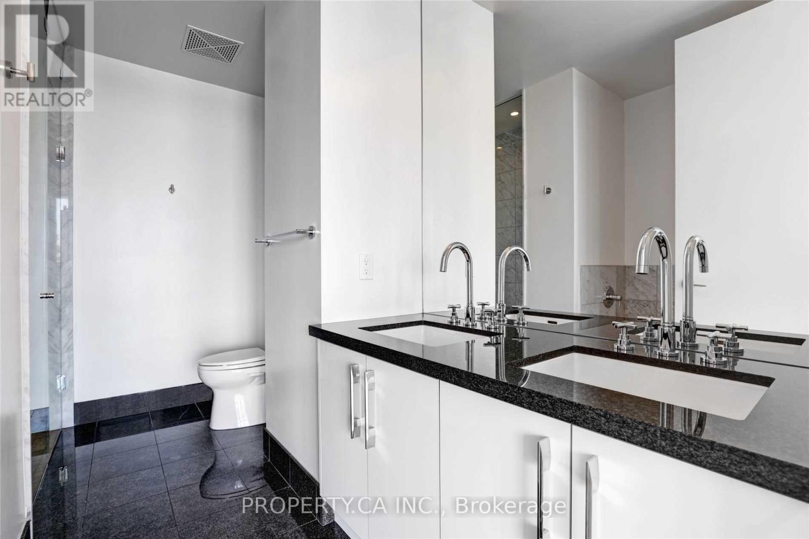 314 - 39 Queens Quay E, Toronto, Ontario  M5E 0A5 - Photo 20 - C12364225