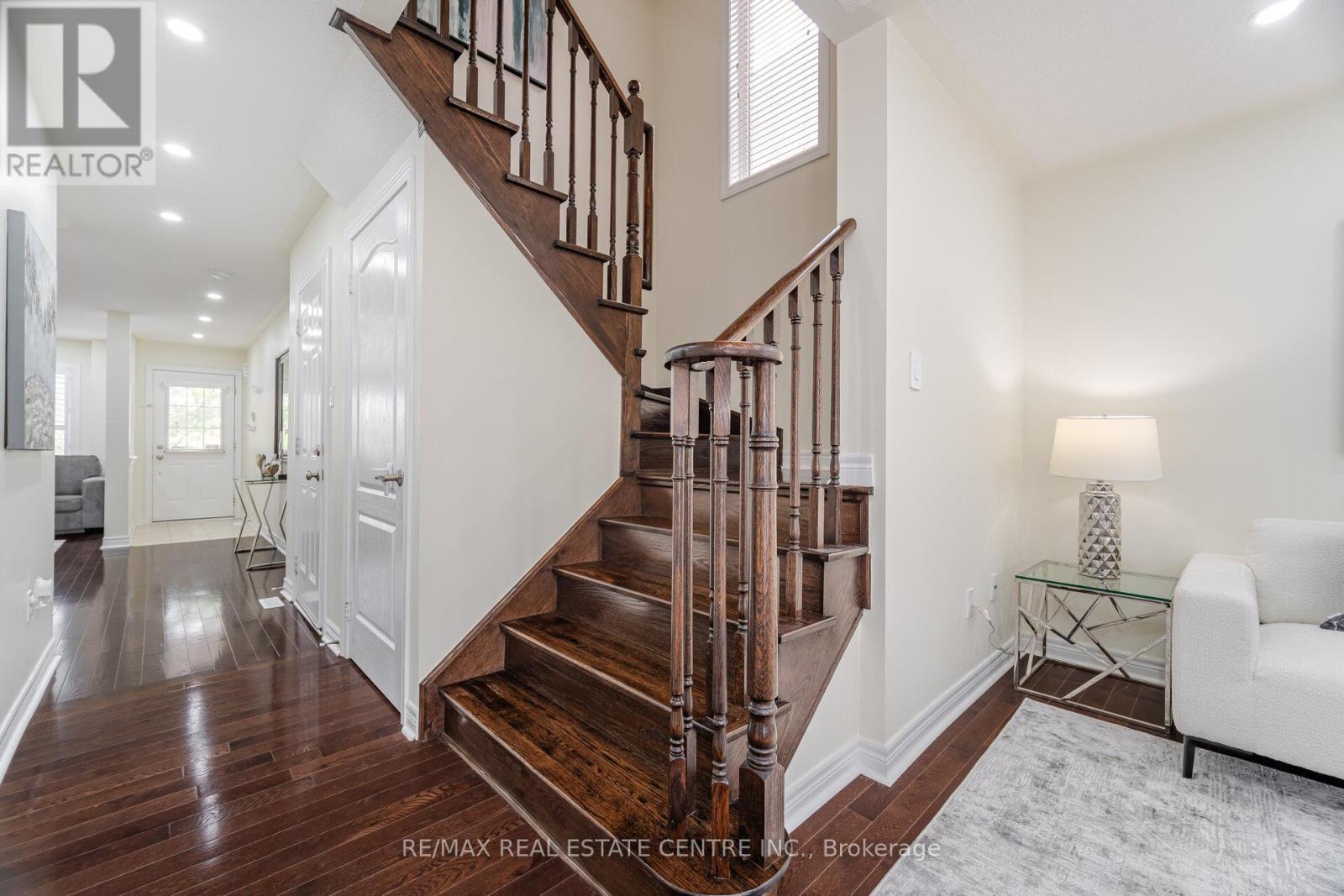 34 Firbank Lane, Whitchurch-Stouffville, Ontario  L4A 0K9 - Photo 15 - N12364147